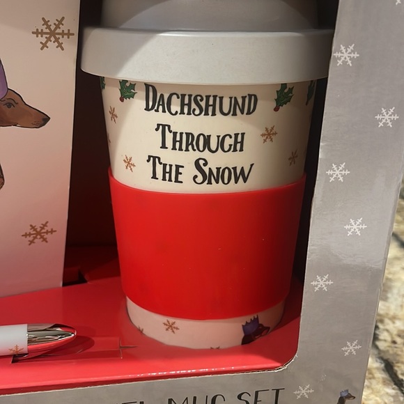 Milly Green Dachshund Christmas Notebook, Pen &  Travel Mug Gift Set -NEW - Picture 3 of 4